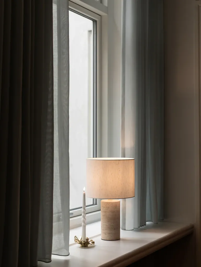 Sylvester Lampshade - Wide 28x21.5 white